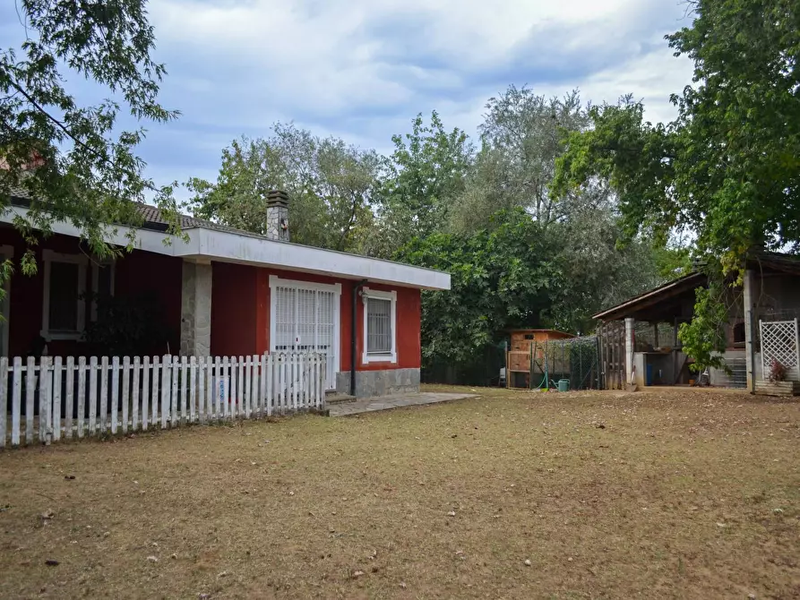 Immagine 34 di Villa in vendita  in Via Riva 100 a Andezeno