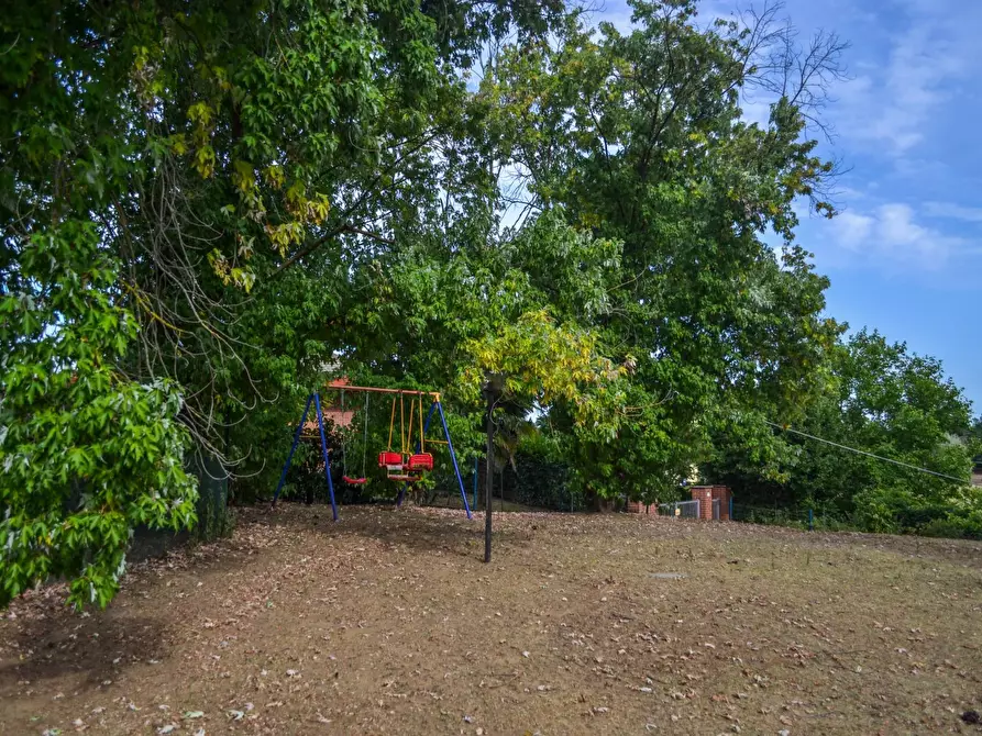 Immagine 44 di Villa in vendita  in Via Riva 100 a Andezeno