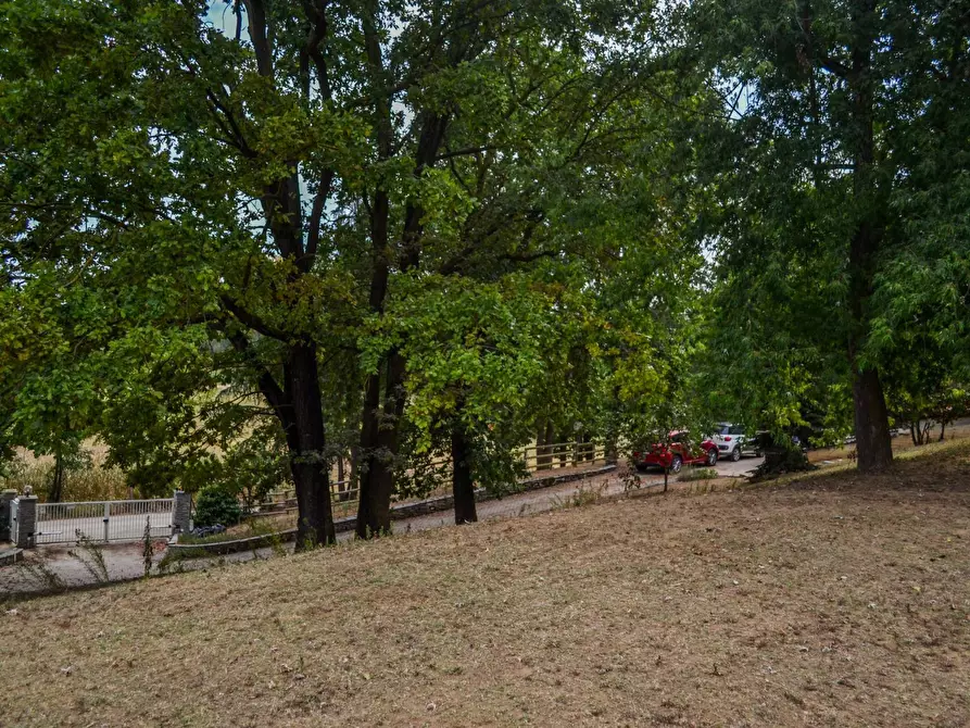 Immagine 46 di Villa in vendita  in Via Riva 100 a Andezeno