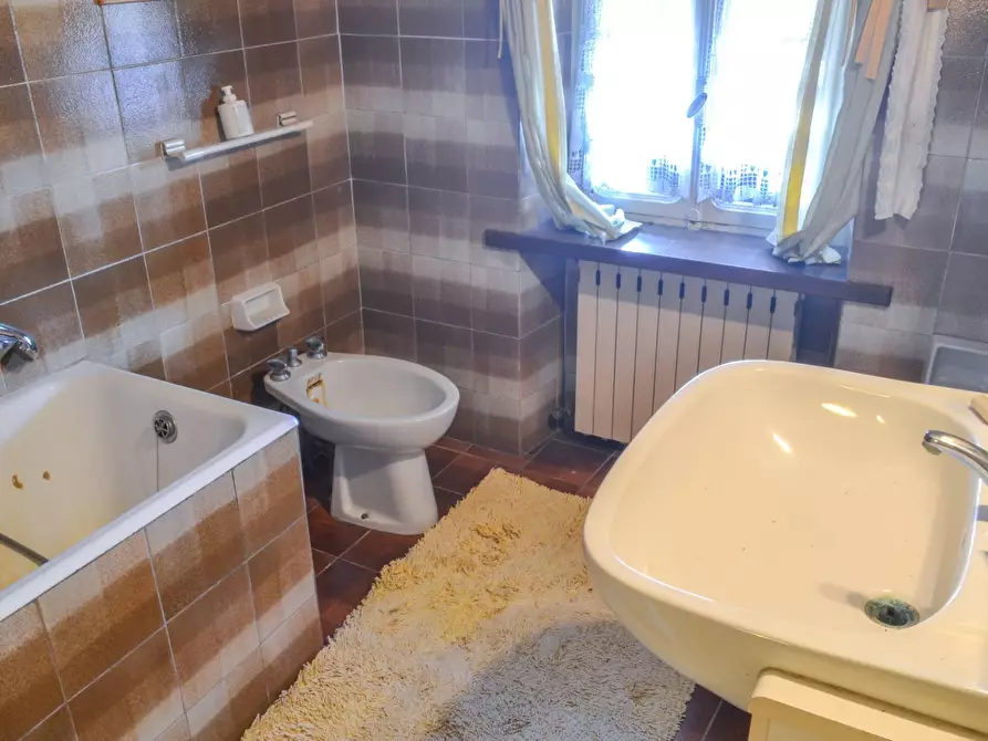 Immagine 34 di Rustico / casale in vendita  in Strada Valle San Pietro 31 a Andezeno