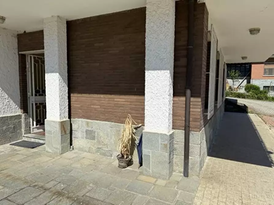 Immagine 7 di Villa in vendita  in Via Alessandro Manzoni 62 a Piossasco