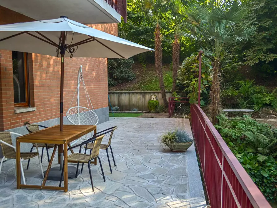 Immagine 2 di Appartamento in vendita  in Strada del Mainero 66 a Torino