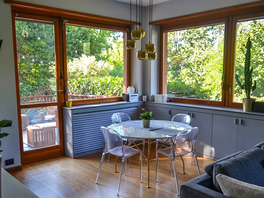 Immagine 11 di Appartamento in vendita  in Strada del Mainero 66 a Torino