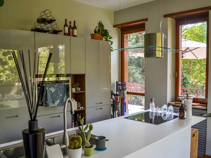 Immagine 16 di Appartamento in vendita  in Strada del Mainero 66 a Torino