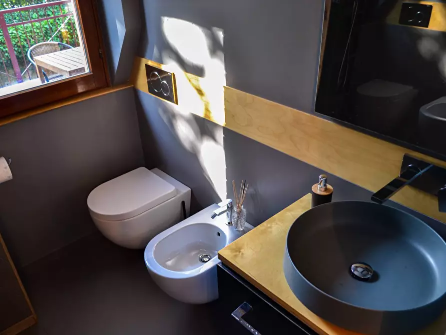 Immagine 24 di Appartamento in vendita  in Strada del Mainero 66 a Torino