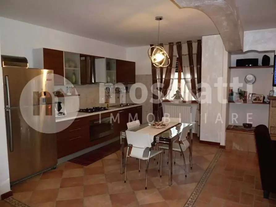 Immagine 6 di Appartamento in vendita  in Guido Rossa 2 a Esanatoglia