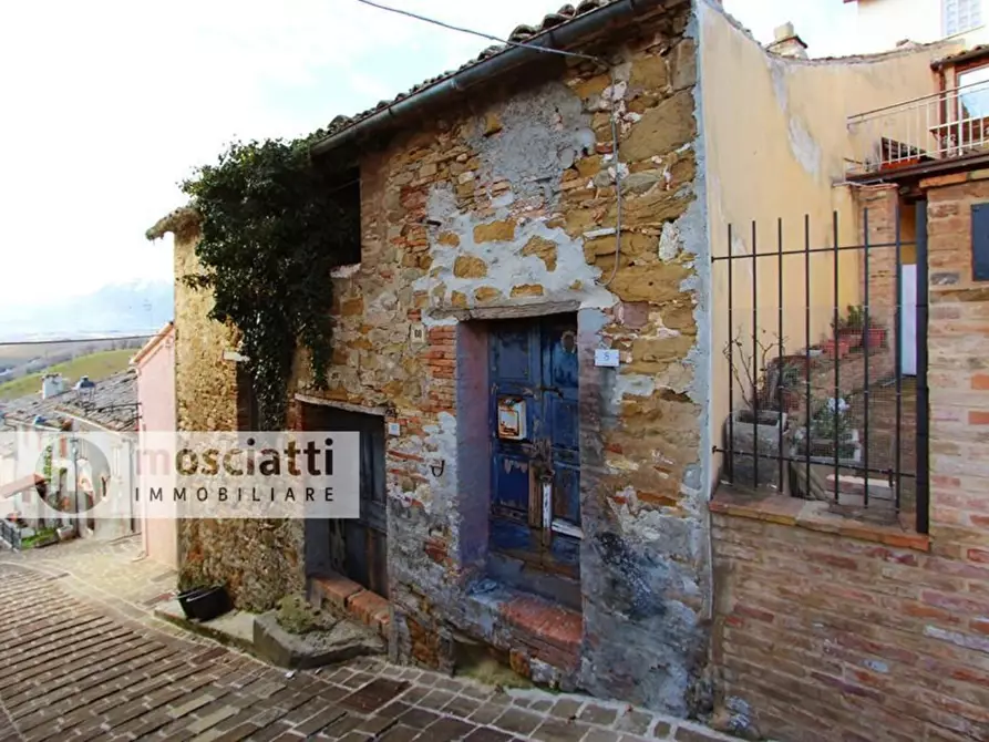 Immagine 1 di Villa in vendita  in Provinciale 122 a Castelraimondo