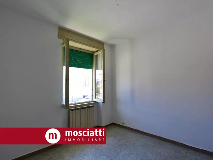 Immagine 6 di Appartamento in vendita  in Via Chiara Brugnola a Esanatoglia