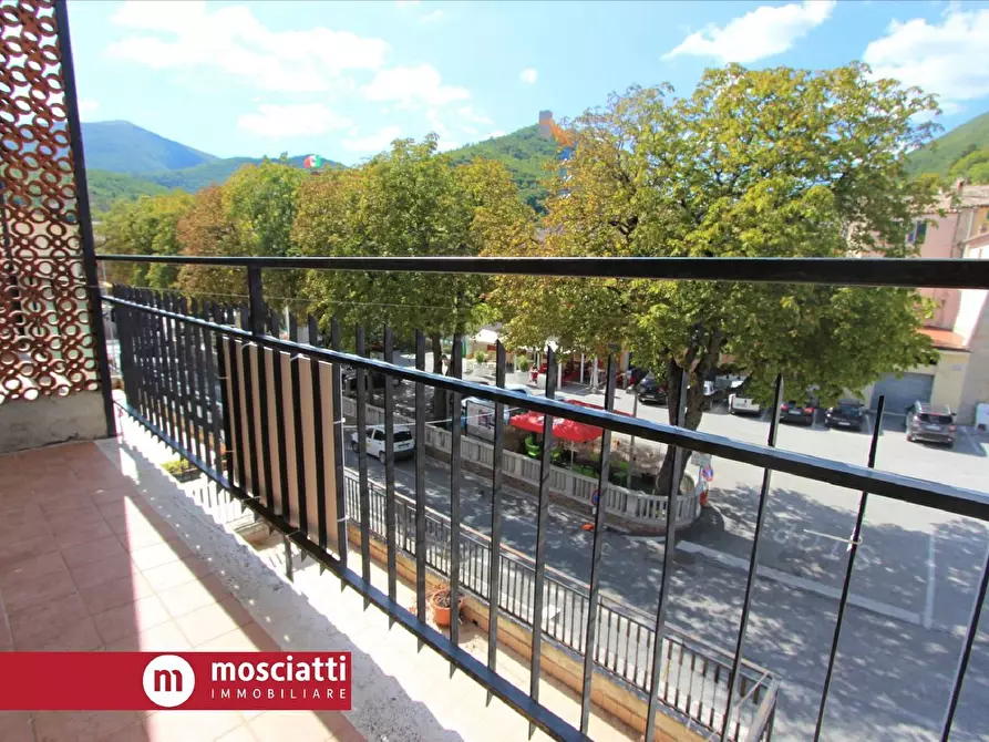 Immagine 2 di Appartamento in vendita  in Diotallevi di Angeluccio a Esanatoglia