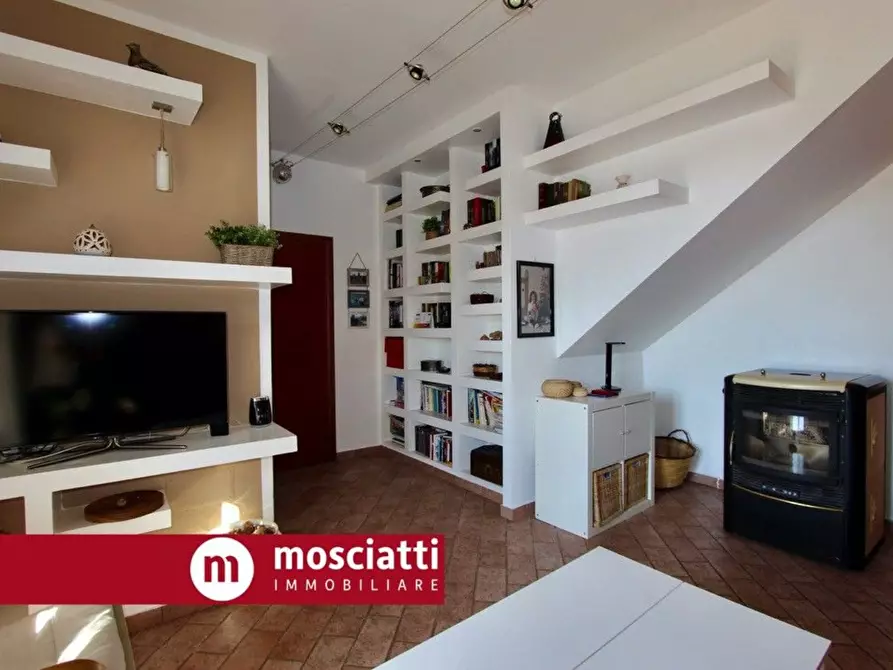 Immagine 11 di Rustico / casale in vendita  in Località Coste Falcotto a Esanatoglia