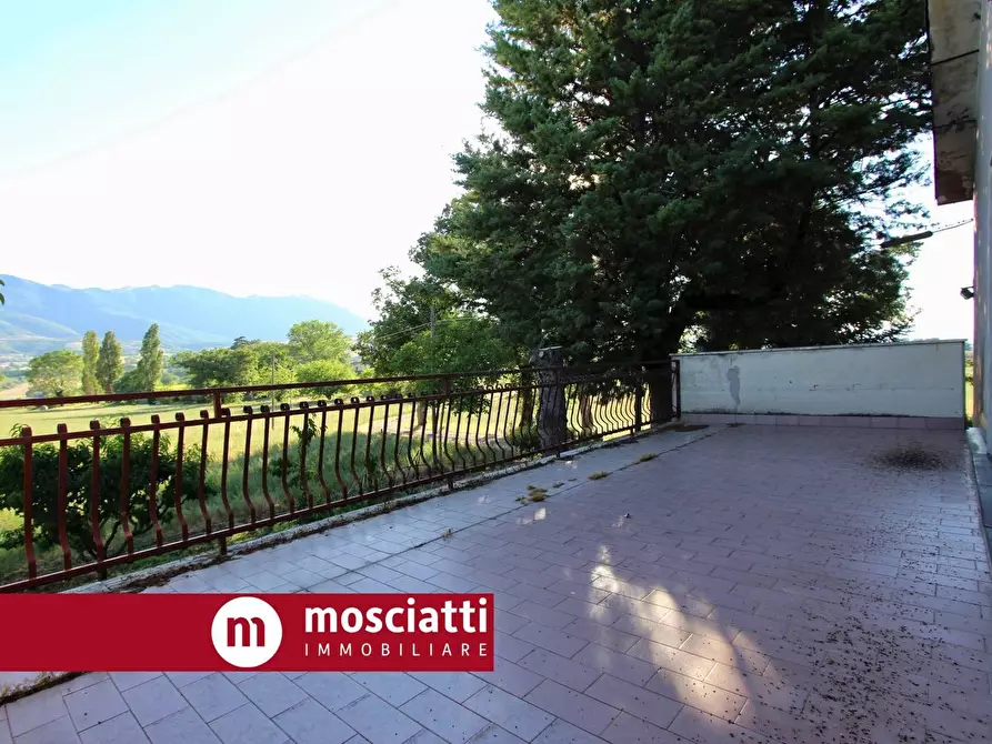 Immagine 12 di Casa indipendente in vendita  in Collepere a Esanatoglia