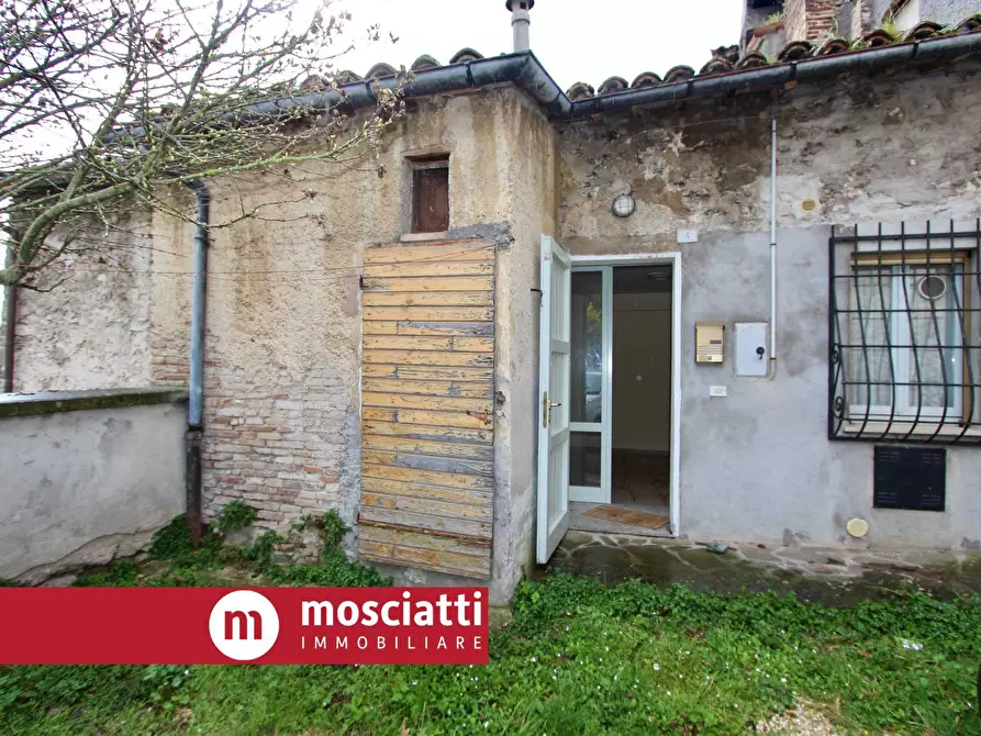 Immagine 4 di Appartamento in vendita  in Via Marinelli a Esanatoglia