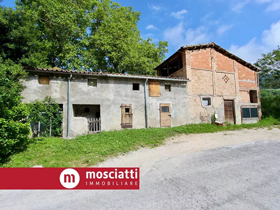 Immagine 7 di Casa indipendente in vendita  in Braccano a Esanatoglia