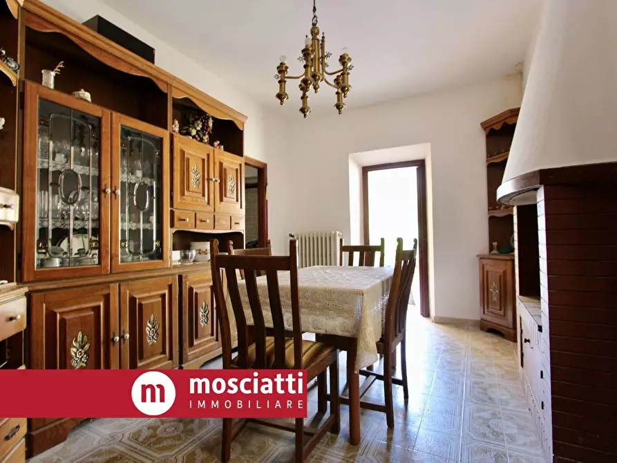 Immagine 6 di Appartamento in vendita  in Vicolo Prrocchia a Esanatoglia