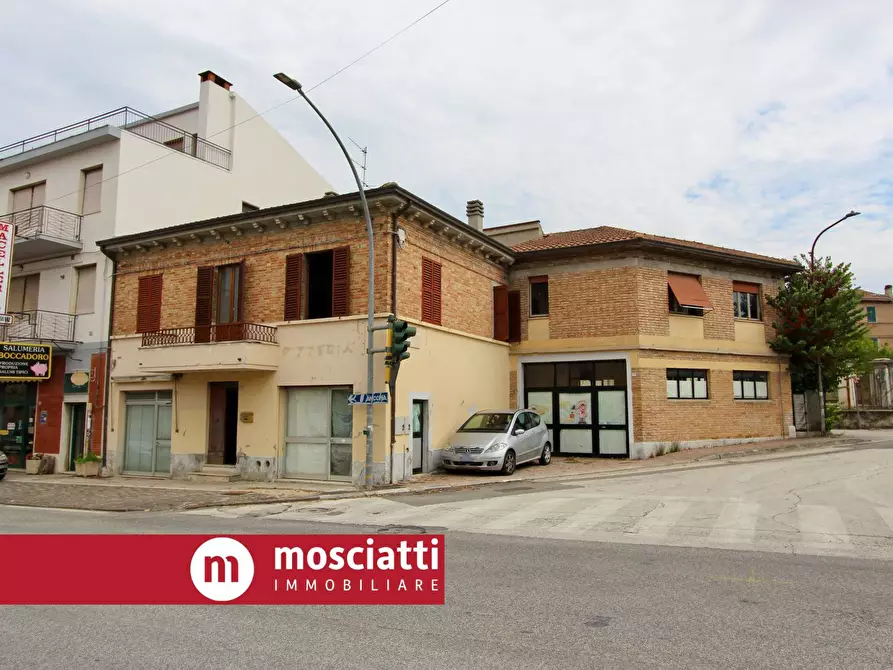 Immagine 1 di Casa indipendente in vendita  in Via Belisario 135 a Cerreto D'esi