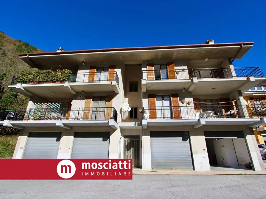 Immagine 2 di Appartamento in vendita  in Via Ludovico Ludovici a Fiuminata