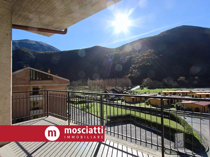 Immagine 3 di Appartamento in vendita  in Via Ludovico Ludovici a Fiuminata