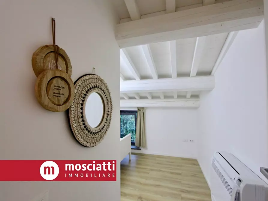 Immagine 5 di Casa indipendente in vendita  in Frazione Grimaldi 24 a Esanatoglia