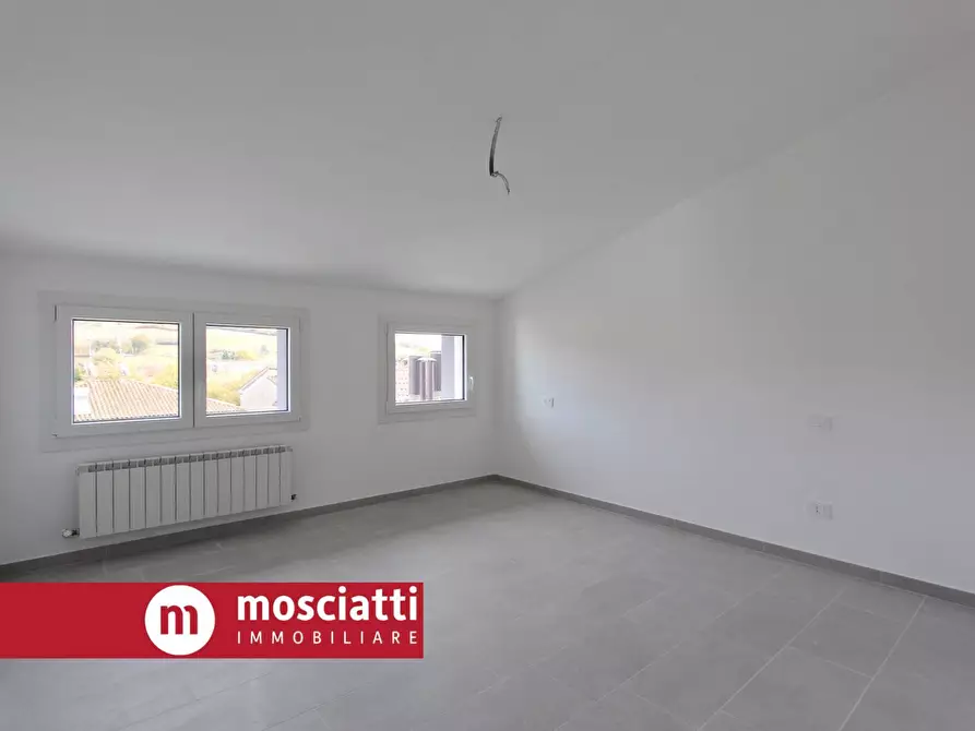 Immagine 4 di Attico in vendita  in Viale Cesare Battisti a Esanatoglia