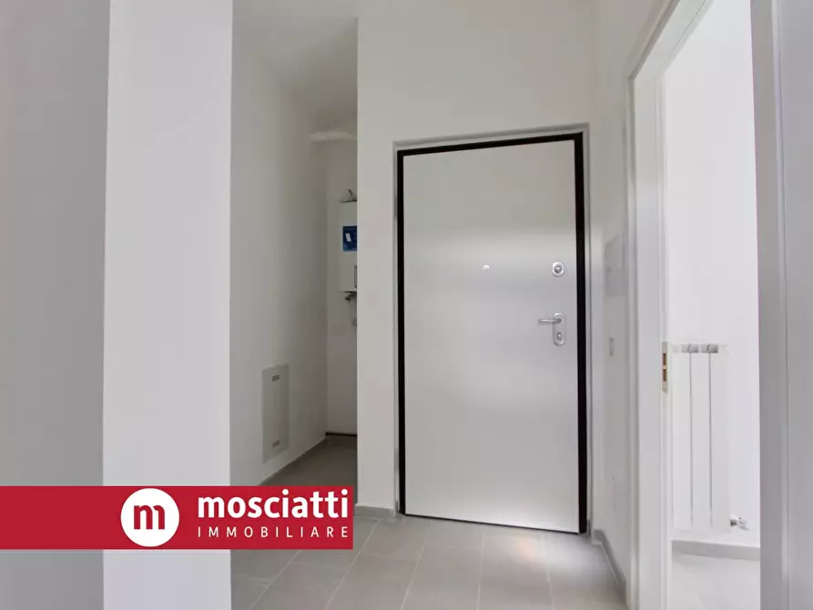 Immagine 7 di Attico in vendita  in Viale Cesare Battisti a Esanatoglia