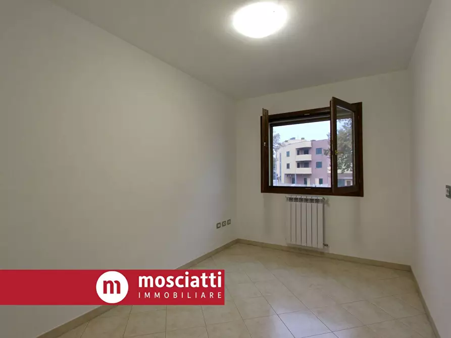 Immagine 10 di Appartamento in vendita  in Via Seneghini 8 a Cerreto D'esi
