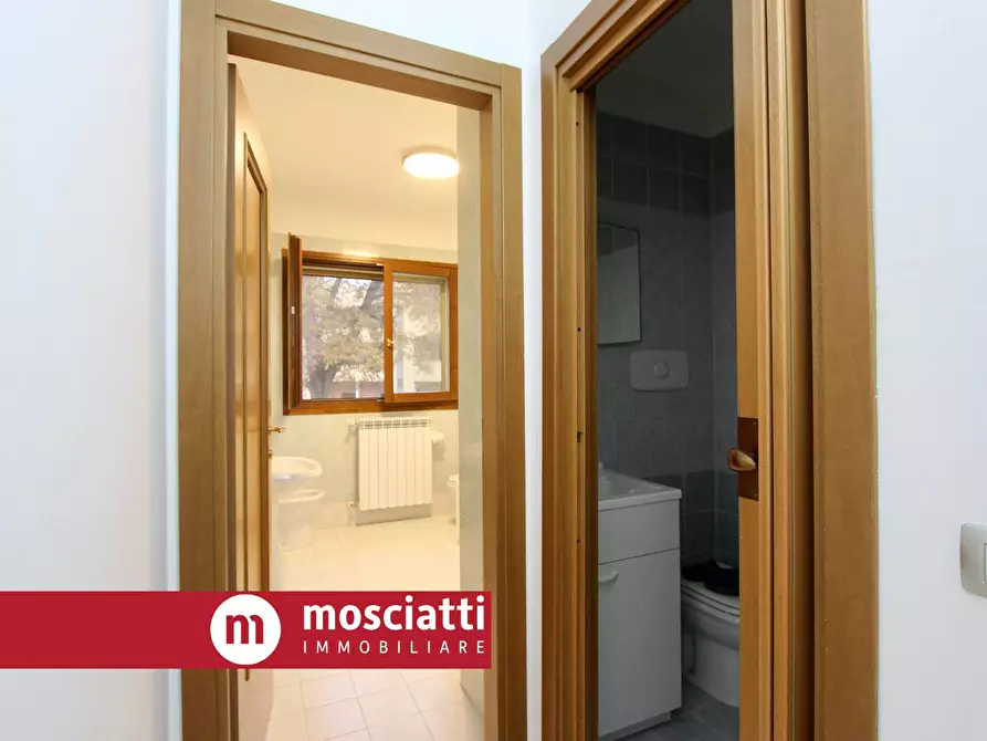 Immagine 11 di Appartamento in vendita  in Via Seneghini 8 a Cerreto D'esi