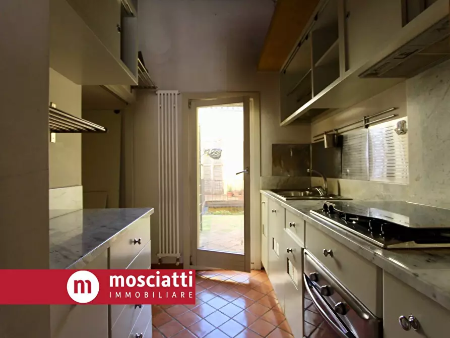 Immagine 7 di Appartamento in vendita  in Corso Vittorio Emanuele 31 a Esanatoglia