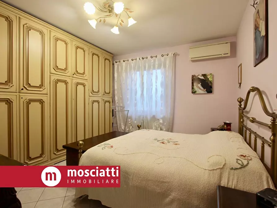 Immagine 5 di Appartamento in vendita  in Via F. Nuzi 12 a Esanatoglia