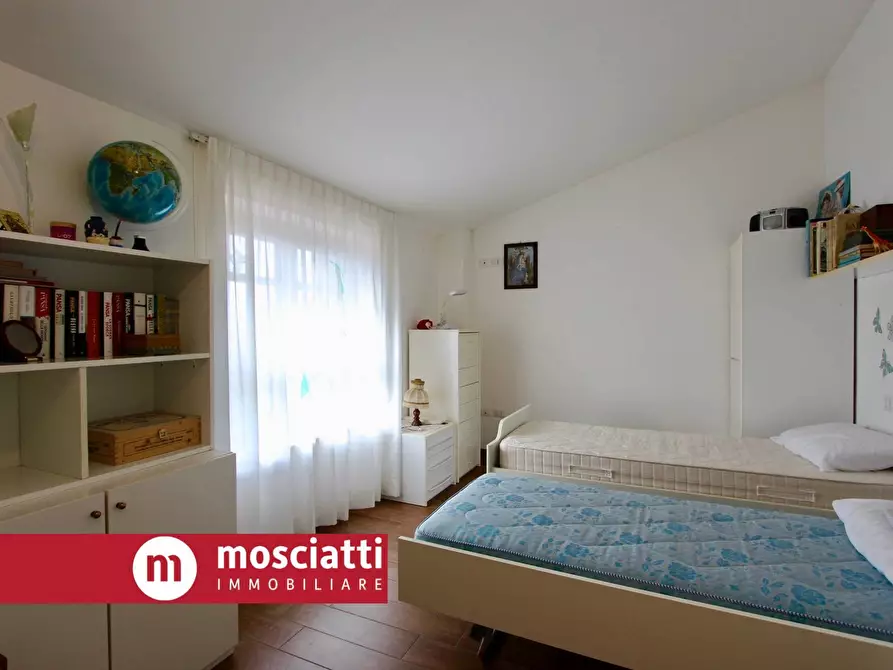 Immagine 13 di Villa in vendita  in Località Montagnano 22 a Camerino