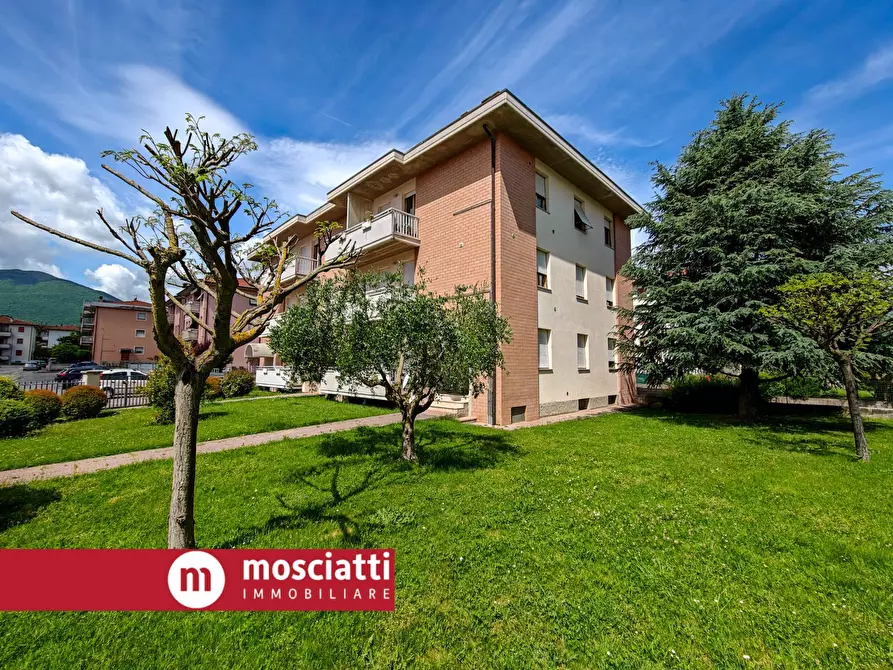 Immagine 1 di Appartamento in vendita  in Via Gramsci 34 a Esanatoglia