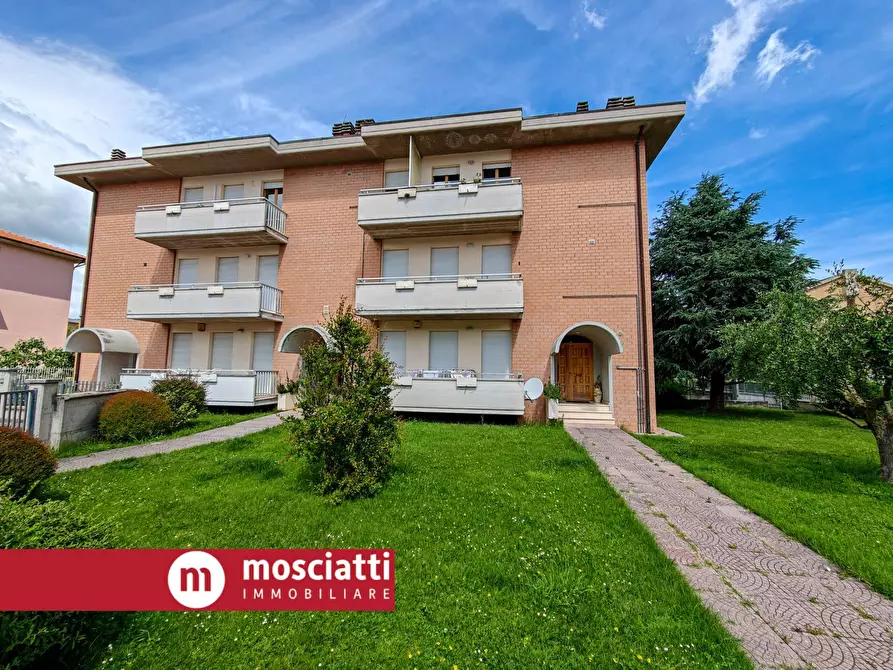 Immagine 2 di Appartamento in vendita  in Via Gramsci 34 a Esanatoglia