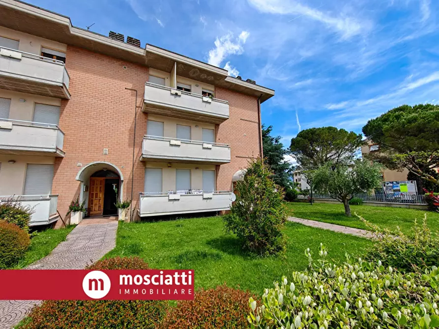 Immagine 3 di Appartamento in vendita  in Via Gramsci 34 a Esanatoglia