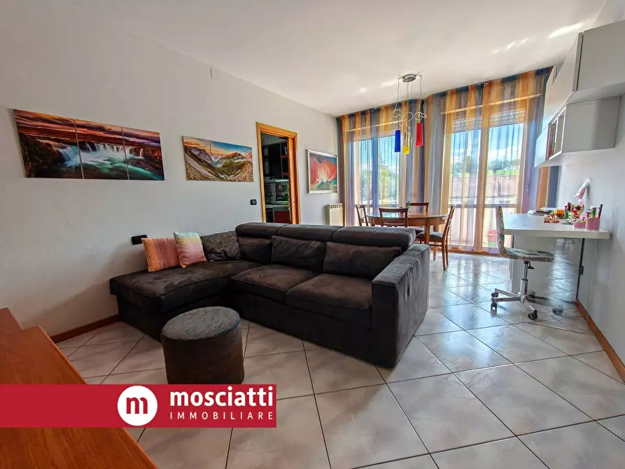 Immagine 5 di Appartamento in vendita  in Via Gramsci 34 a Esanatoglia