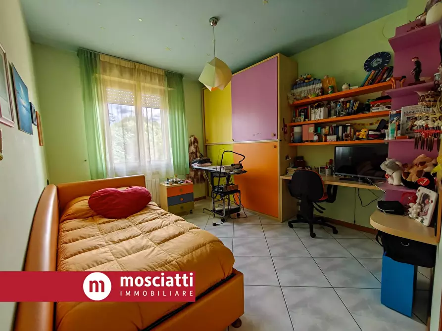 Immagine 12 di Appartamento in vendita  in Via Gramsci 34 a Esanatoglia