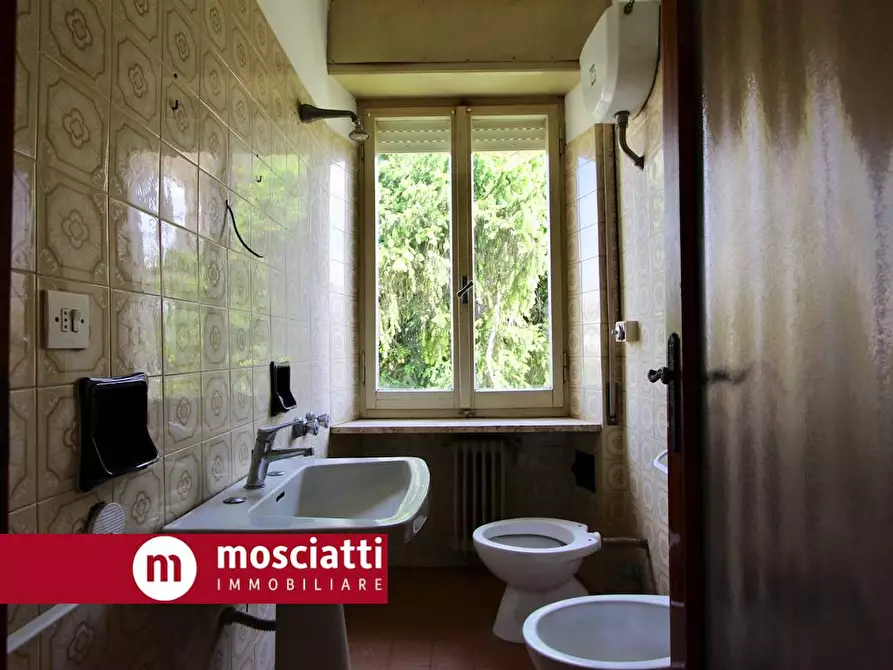 Immagine 10 di Appartamento in vendita  in Viale Martiri Della Libertà a Esanatoglia