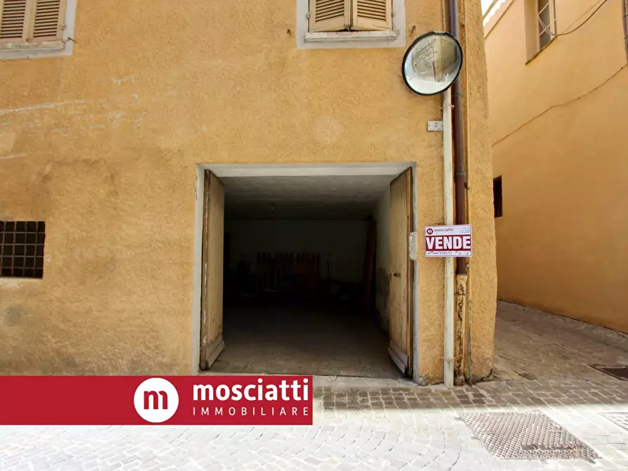 Immagine 3 di Appartamento in vendita  in Vicolo Cafasso II 2 a Esanatoglia