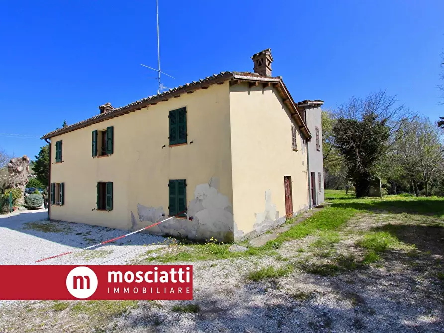 Immagine 3 di Casa indipendente in vendita  in Località Cecca a Esanatoglia