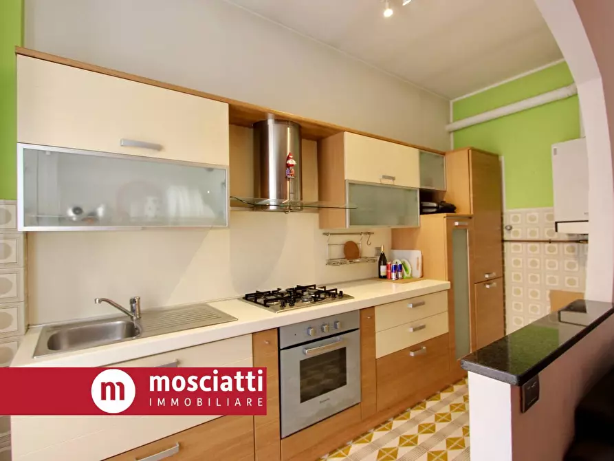 Immagine 6 di Appartamento in vendita  in Vicolo Cafasso II 2 a Esanatoglia