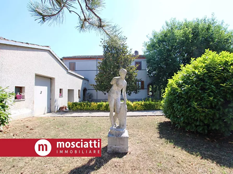 casa indipendente in vendita a Matelica