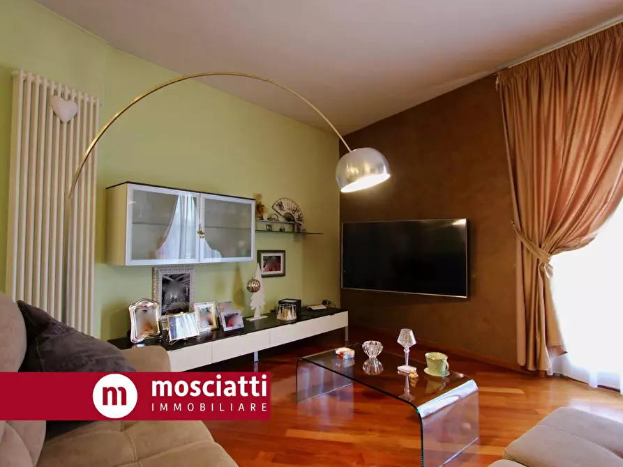 Immagine 3 di Appartamento in vendita  in Viale Cesare Battisti 13 a Esanatoglia