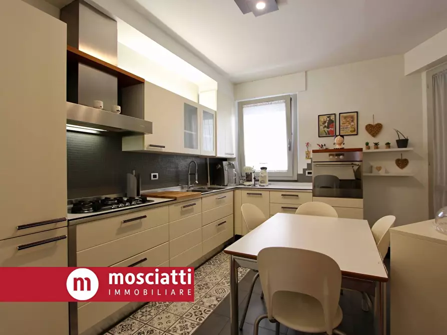 Immagine 8 di Appartamento in vendita  in Viale Cesare Battisti 13 a Esanatoglia