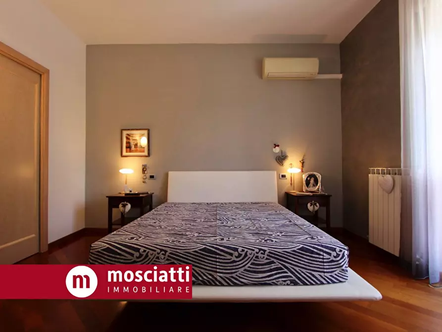 Immagine 12 di Appartamento in vendita  in Viale Cesare Battisti 13 a Esanatoglia