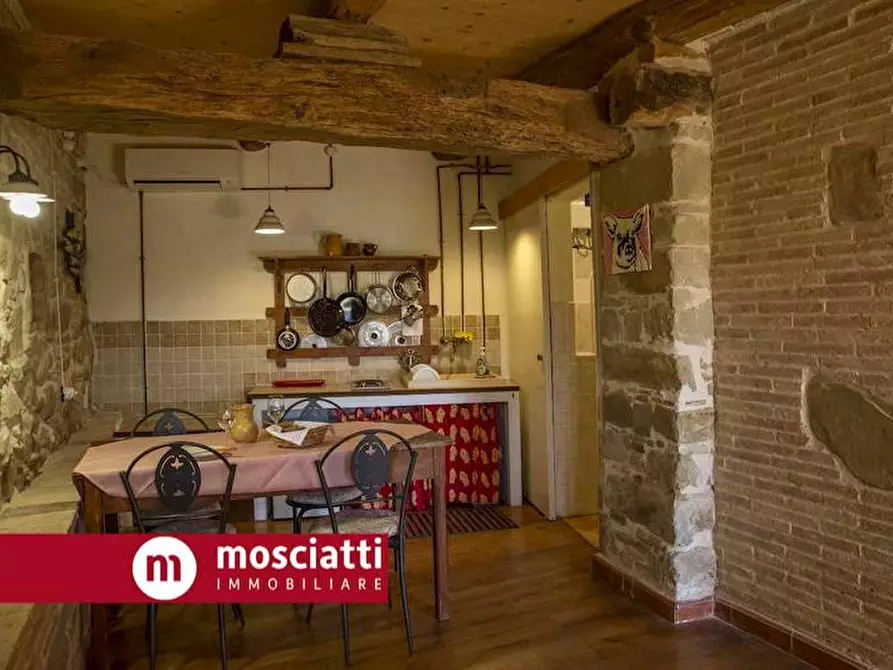 Immagine 17 di Casa indipendente in vendita  in Località Rocca D'Ajello a Camerino