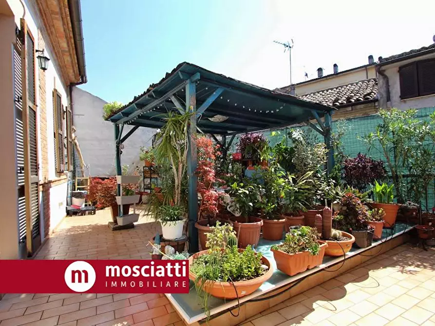 Immagine 2 di Appartamento in vendita  in Via Vittorio Brugnola 17 a Castelraimondo