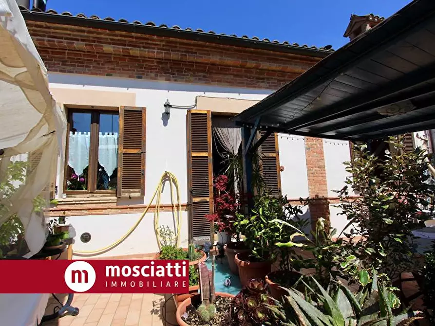 Immagine 4 di Appartamento in vendita  in Via Vittorio Brugnola 17 a Castelraimondo