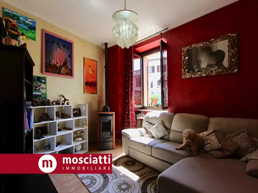 Immagine 9 di Appartamento in vendita  in Via Vittorio Brugnola 17 a Castelraimondo