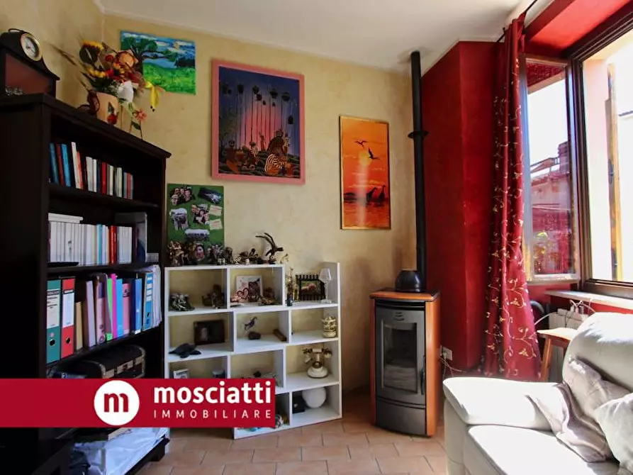 Immagine 10 di Appartamento in vendita  in Via Vittorio Brugnola 17 a Castelraimondo