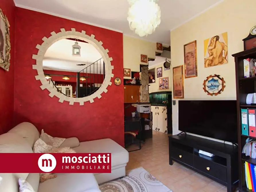 Immagine 11 di Appartamento in vendita  in Via Vittorio Brugnola 17 a Castelraimondo