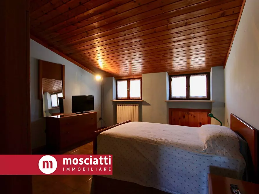 Immagine 14 di Appartamento in vendita  in Via Del Vallato 29 a Castelraimondo