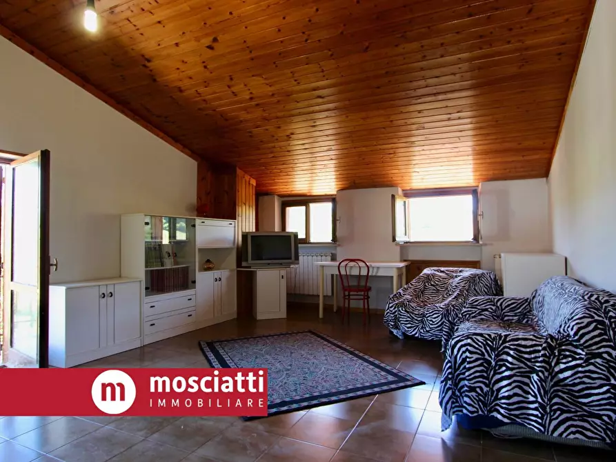 Immagine 17 di Appartamento in vendita  in Via Del Vallato 29 a Castelraimondo